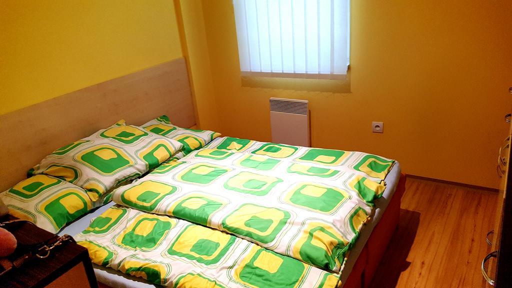 Orbit Karlov Apartment *